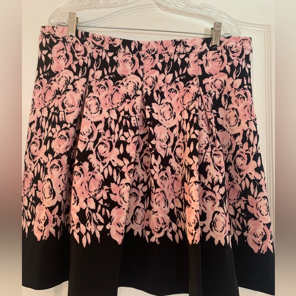 Beautiful pink flowered skirt
